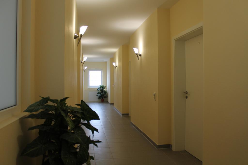 Hotel Pension Schwerin-Haus Schreiber エクステリア 写真