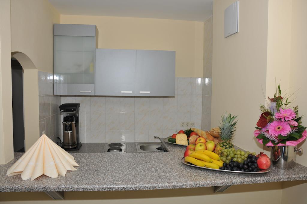 Hotel Pension Schwerin-Haus Schreiber エクステリア 写真